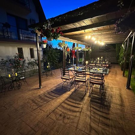 Shamrock Inn Jassy Zewnętrze zdjęcie