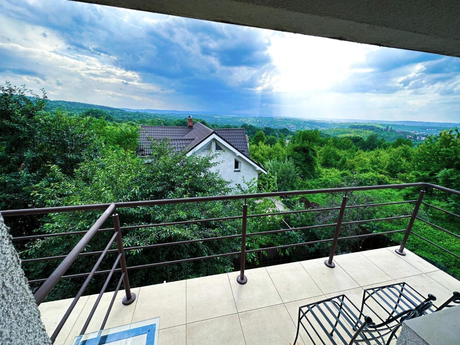 Shamrock Inn Jassy Zewnętrze zdjęcie