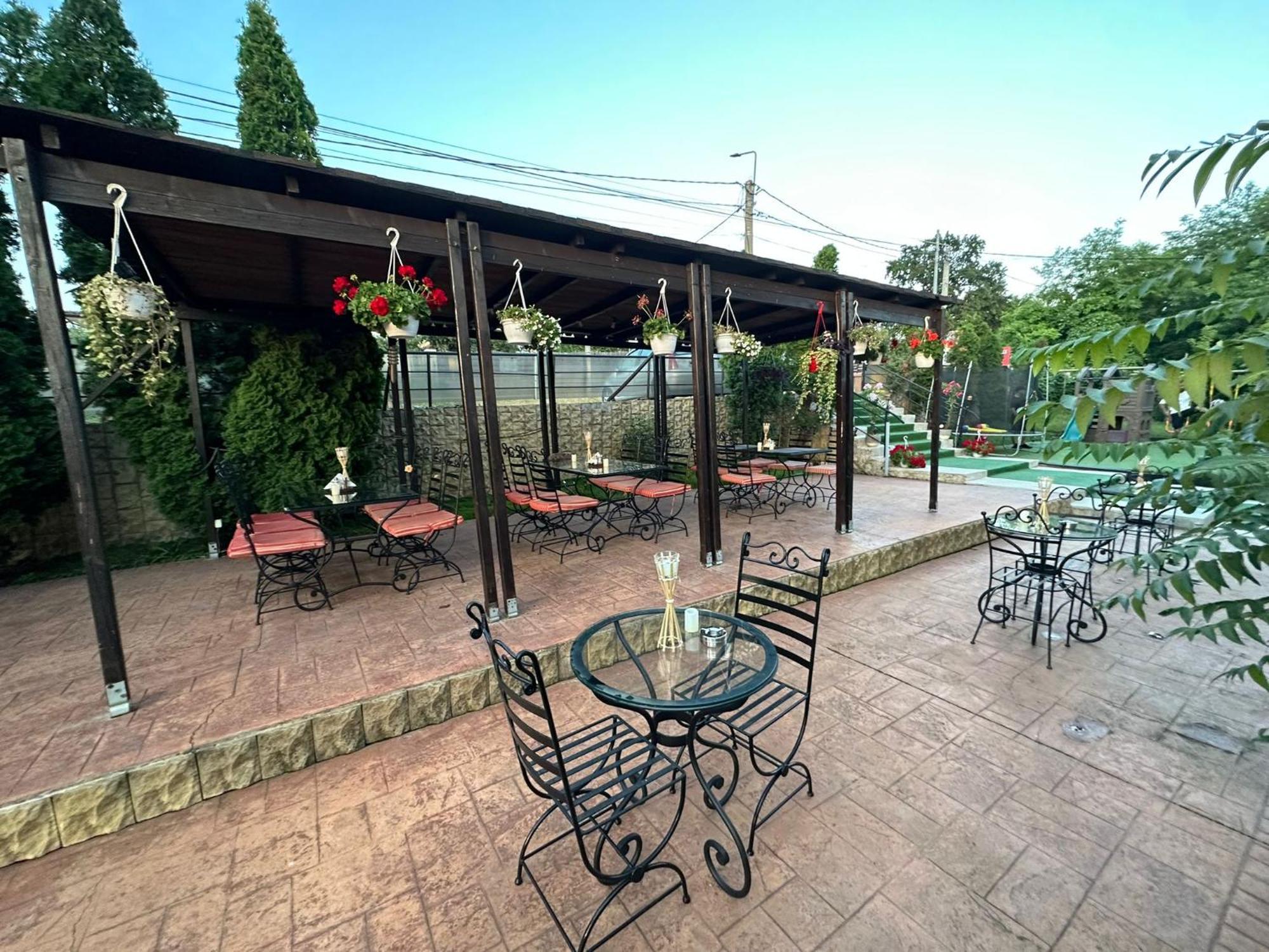 Shamrock Inn Jassy Zewnętrze zdjęcie