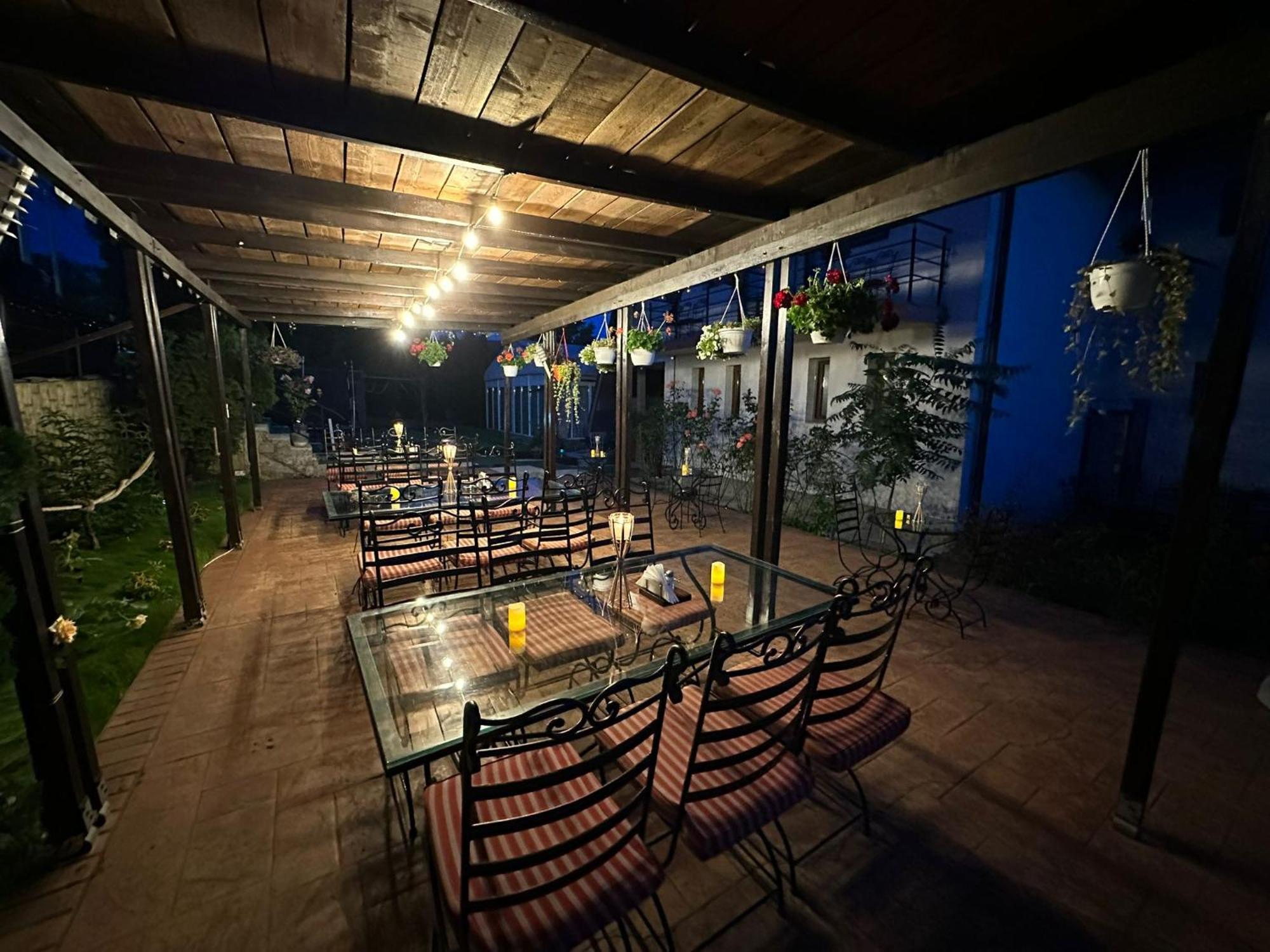 Shamrock Inn Jassy Zewnętrze zdjęcie