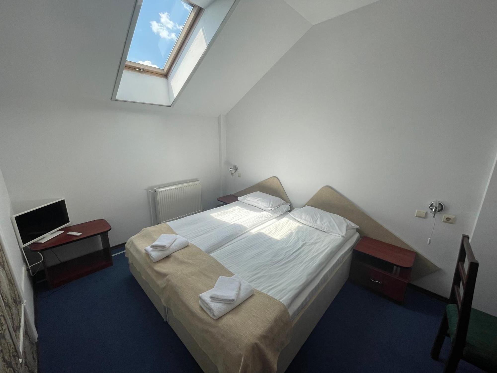 Shamrock Inn Jassy Zewnętrze zdjęcie