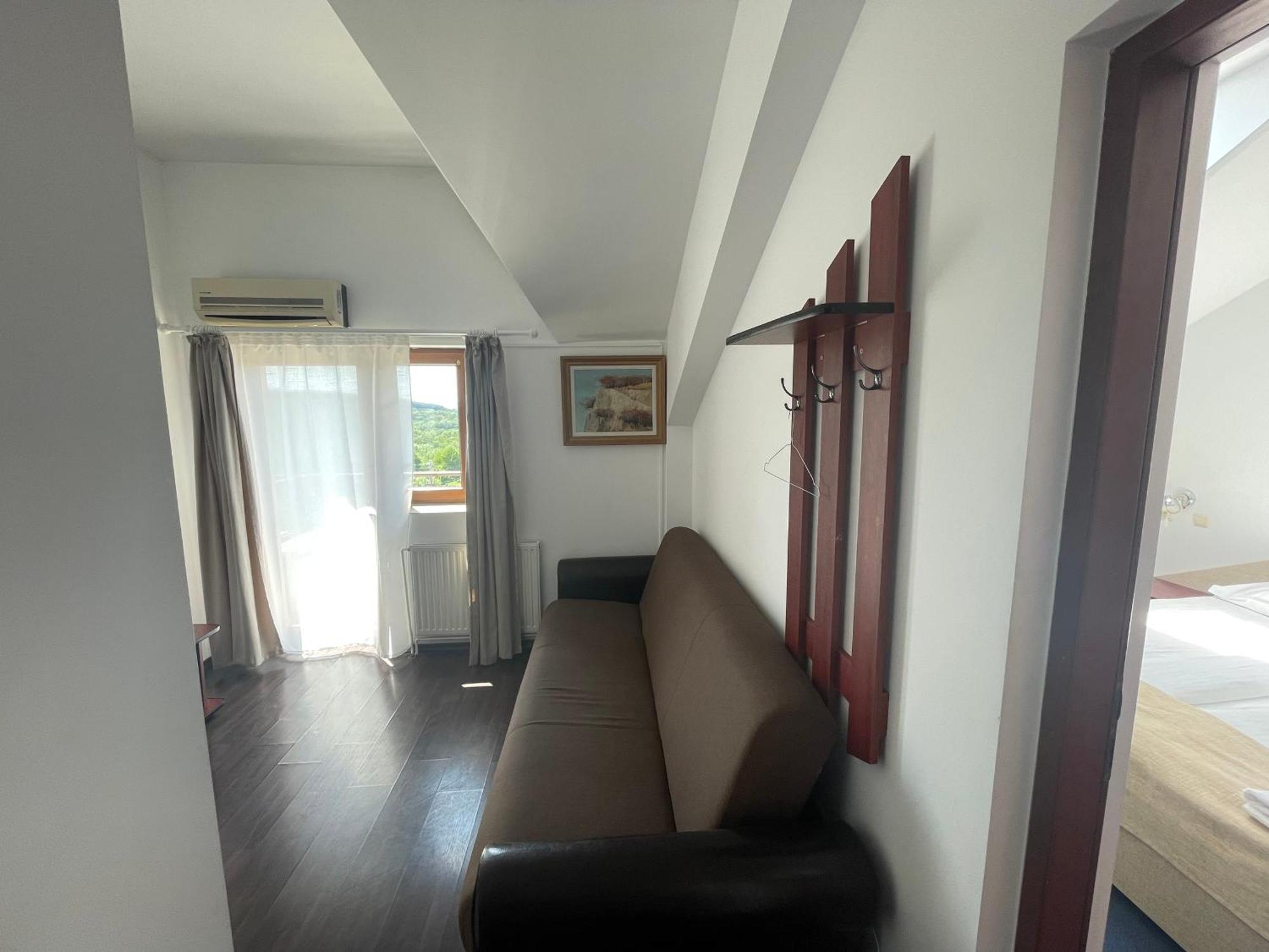Shamrock Inn Jassy Zewnętrze zdjęcie