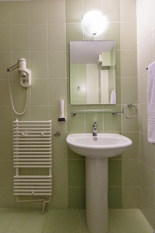Shamrock Inn Jassy Zewnętrze zdjęcie
